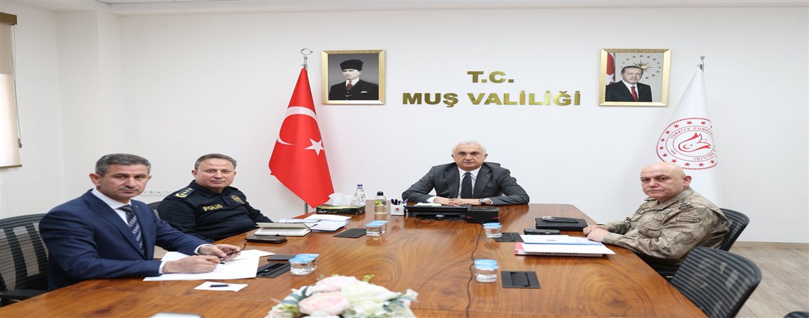  Muş'ta Okul Güvenliği Masaya Yatırıldı: Vali Çakır Toplantıya Katıldı
