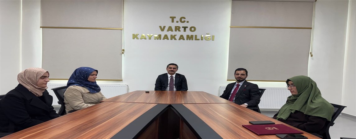 *Kaymakam Işık, Geleceğin Hafızlarını Makamında Ağırladı*